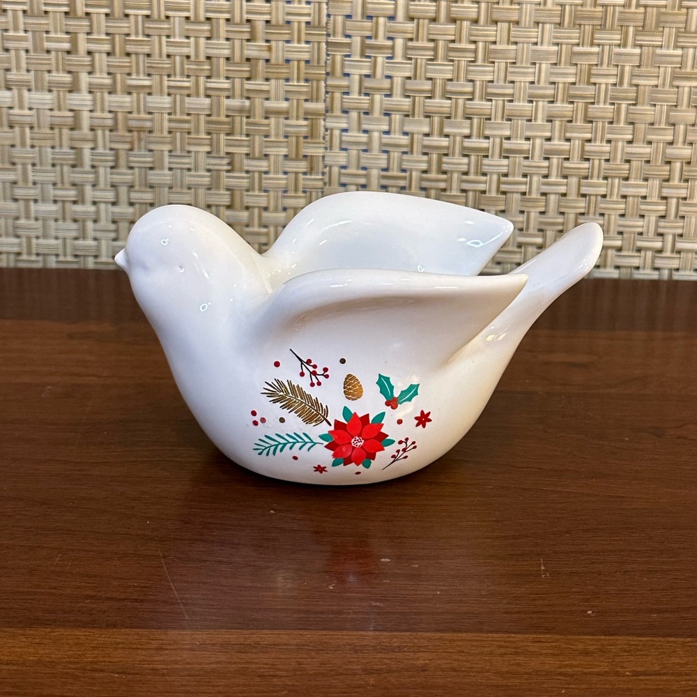 🎄Yankee Candle White Ceramic Peace Dove Poinsettia Christmas Tea Light Holder